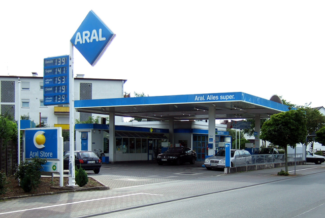 Aral Petrol Station in Weiterstadt, Germany.
Photo credit: From Wikimedia Commons
