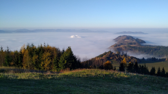 Photo of the city of Zilina covered with fog from temperature inversion