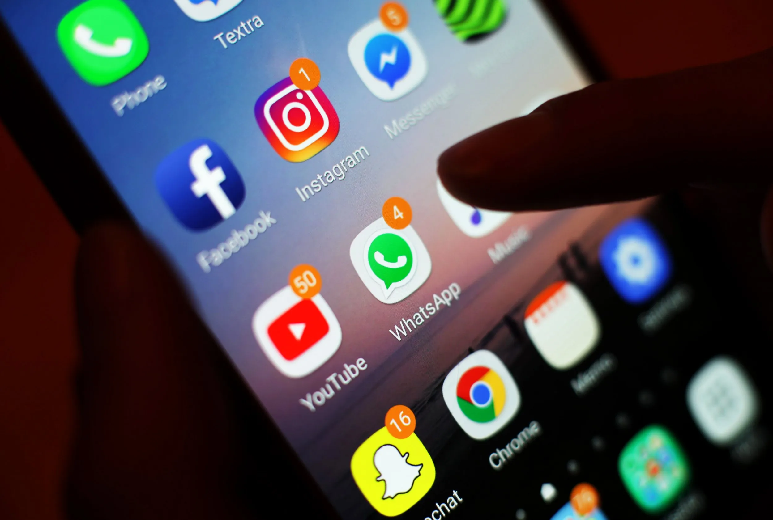 Online Safety Bill's 'spy clause' will pave way for 'state-mandated mass surveillance' of WhatsApp messages