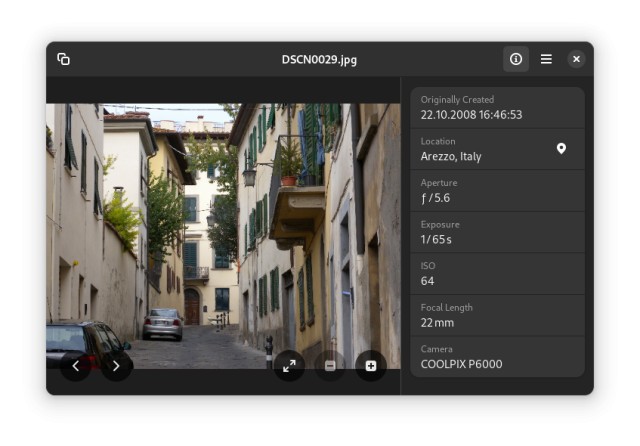 Example image of an Italian street in image viewer app. Panel to the right shows information like creation date, location, and recording details.