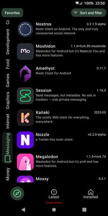 Screenshot von Neo Store, der die Kategorie "Messaging" anzeigt.