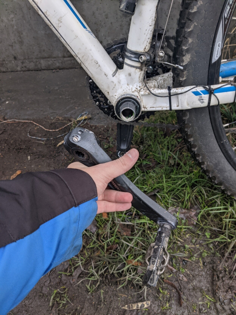 Left bike pedal fallen off the axis