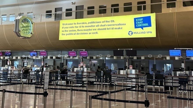 Mullvad ad against CSAM scanning at Swedish airport