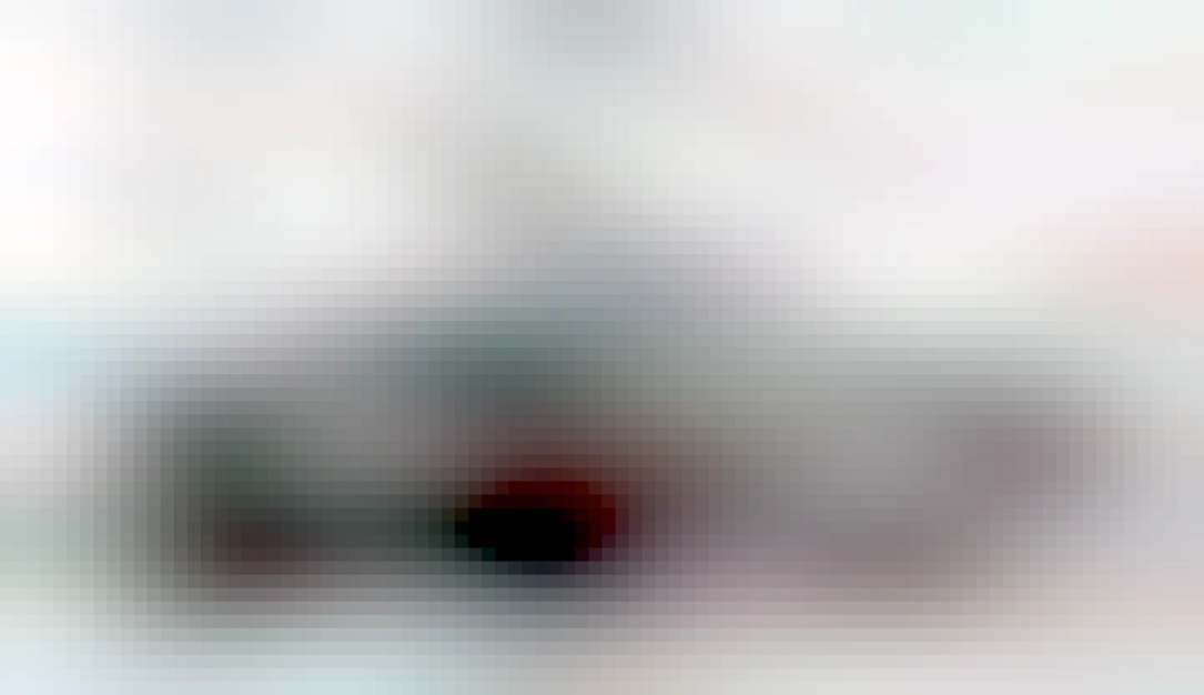 Screengrab of CarSized.com, showing that a 2008 Mini is slightly lower than the bonnet of a Ford F-150 pickup. 