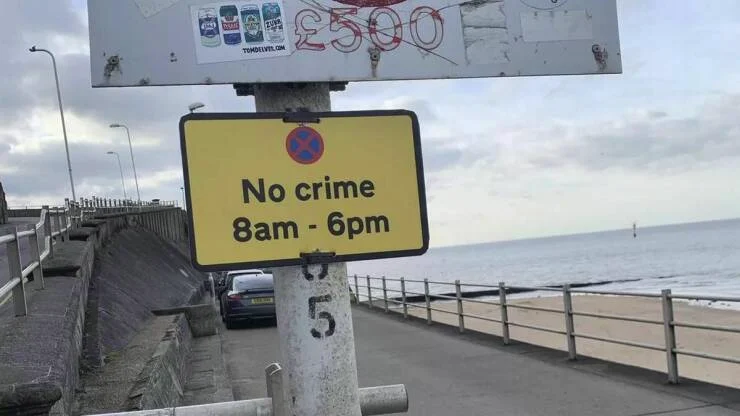 Seaside council sign that reads

🚫
No crime
8am - 6pm