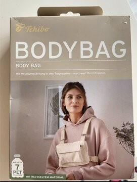 An image on a product. The product is a small bag for wearing on your chest. The name, you ask? Ah yes. The name is… Bodybag.