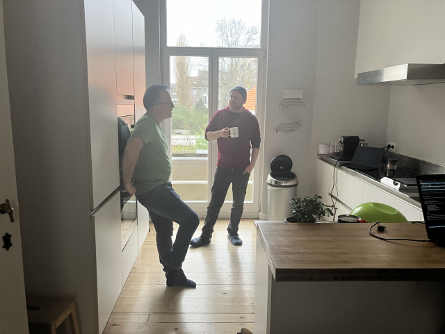 Matthias and Robert in the kitchen, talking about zero copy buffer handovers