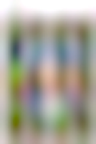 Captura de un tuit de Nuevas Generaciones. Sale la foto de un cartel de campaña de Pello Otxandiano, el candidato por EH Bildu, con el eslogan "Erabaki aldaketa (literalmente, 'decide el cambio)'. Han señalado el "eta" del final de la palabra y lo han relacionado con el logo de ETA y tuitean: "Pero Bildu no es ETA".