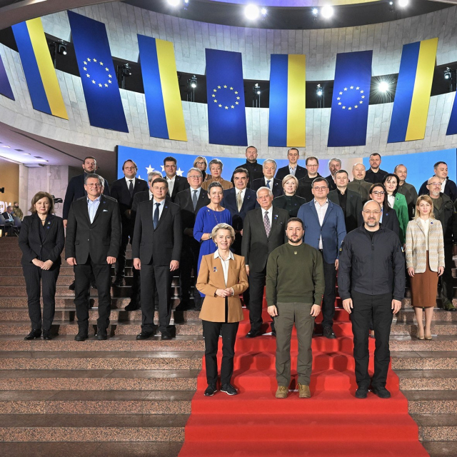 A photo of a meeting of European Commission with the Ukrainian government in Kyiv, Ukraine in February 2023.