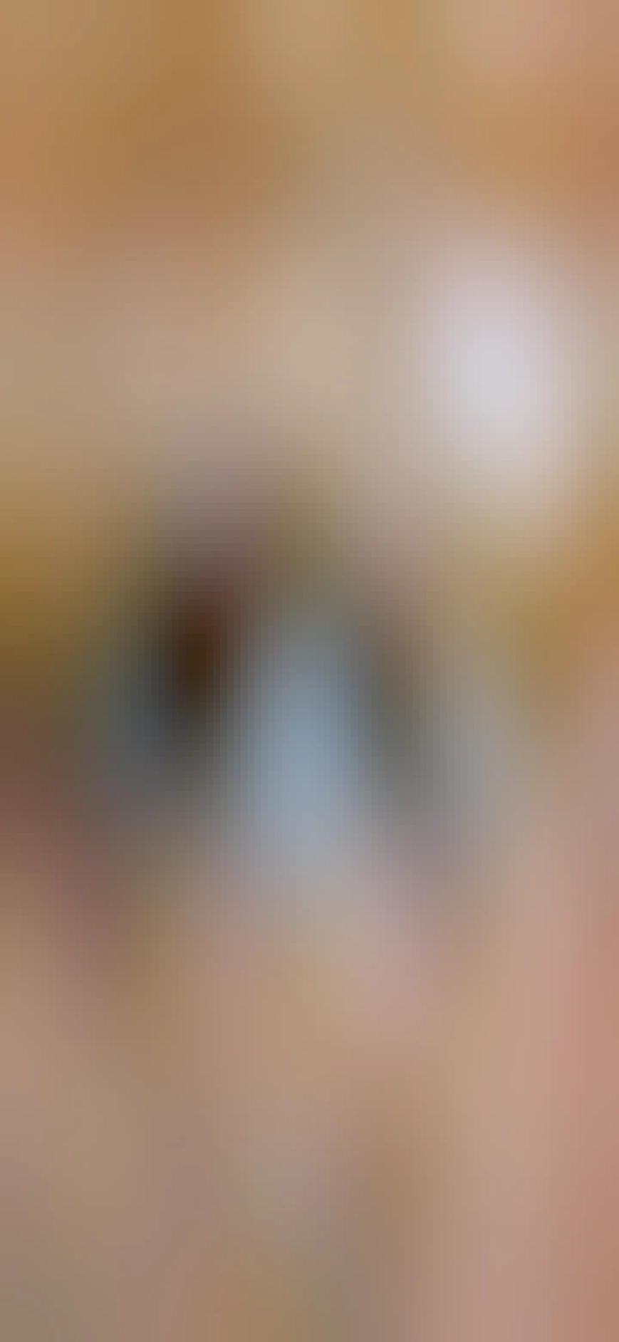 Hrnek s ranní kávou...