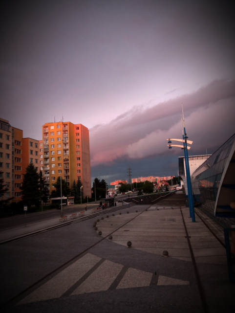 Dramatická mračna nad Rajskou zahradou.