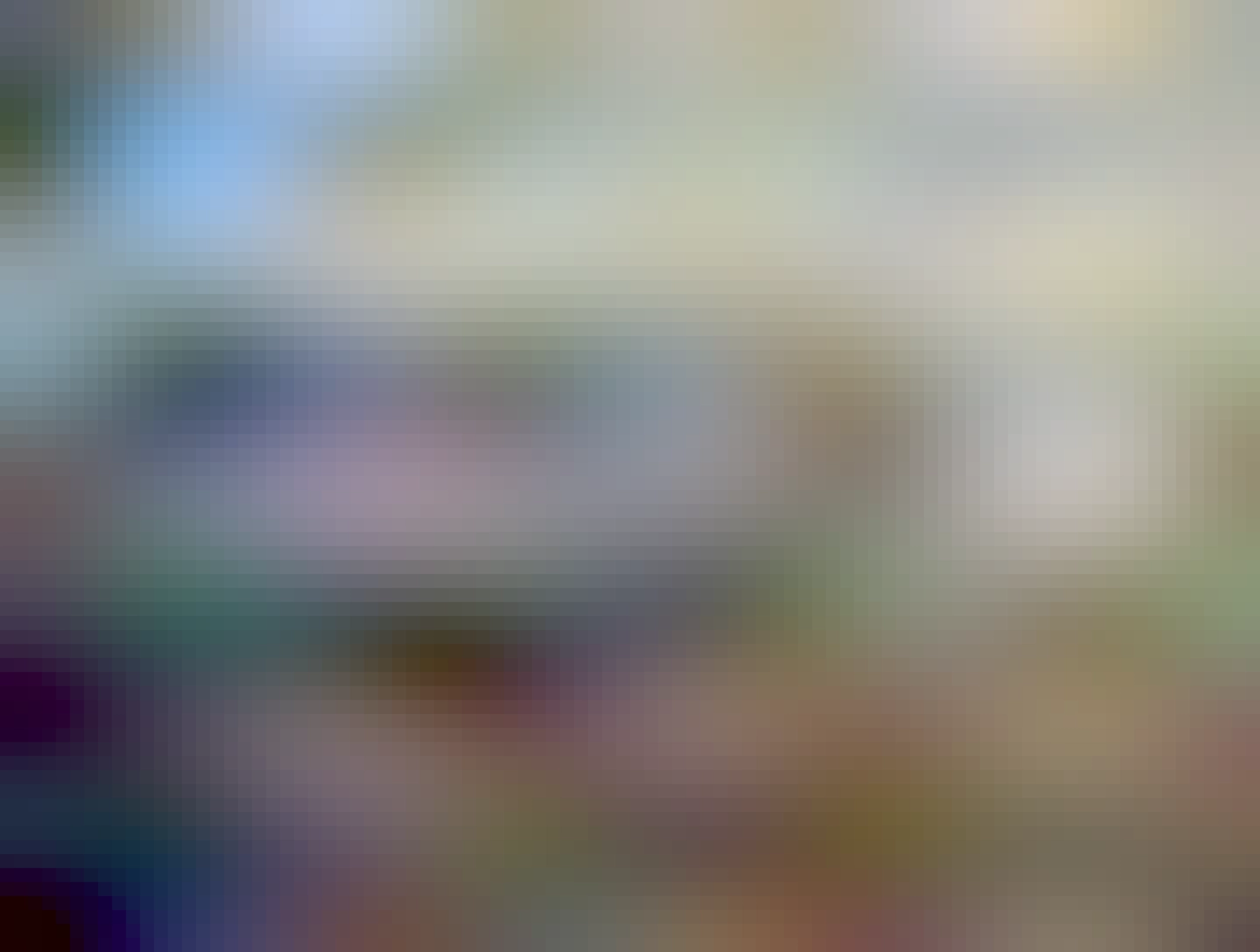 dva motorové vozne, jeden pre cestujúcich a druhý pre údržbu 