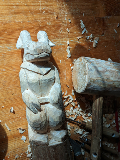 Draft of a woodcarved kobold 