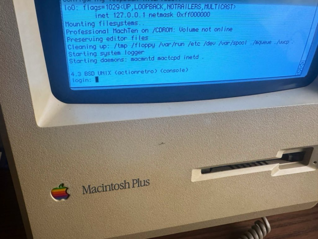 It’s MachTen Unix for 68k Mac running on a Mac plus