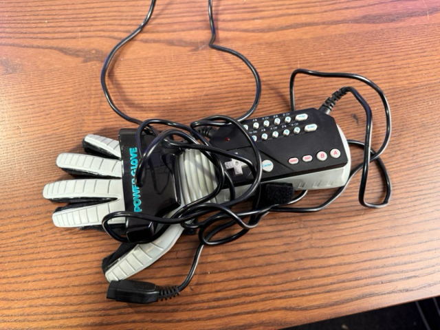 Nintendo powerglove