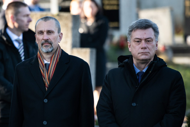 Radu pro boj s korupcí převzal po Pirátech Blažek. Hned zrušil povinnost svolat ji dvakrát do roka