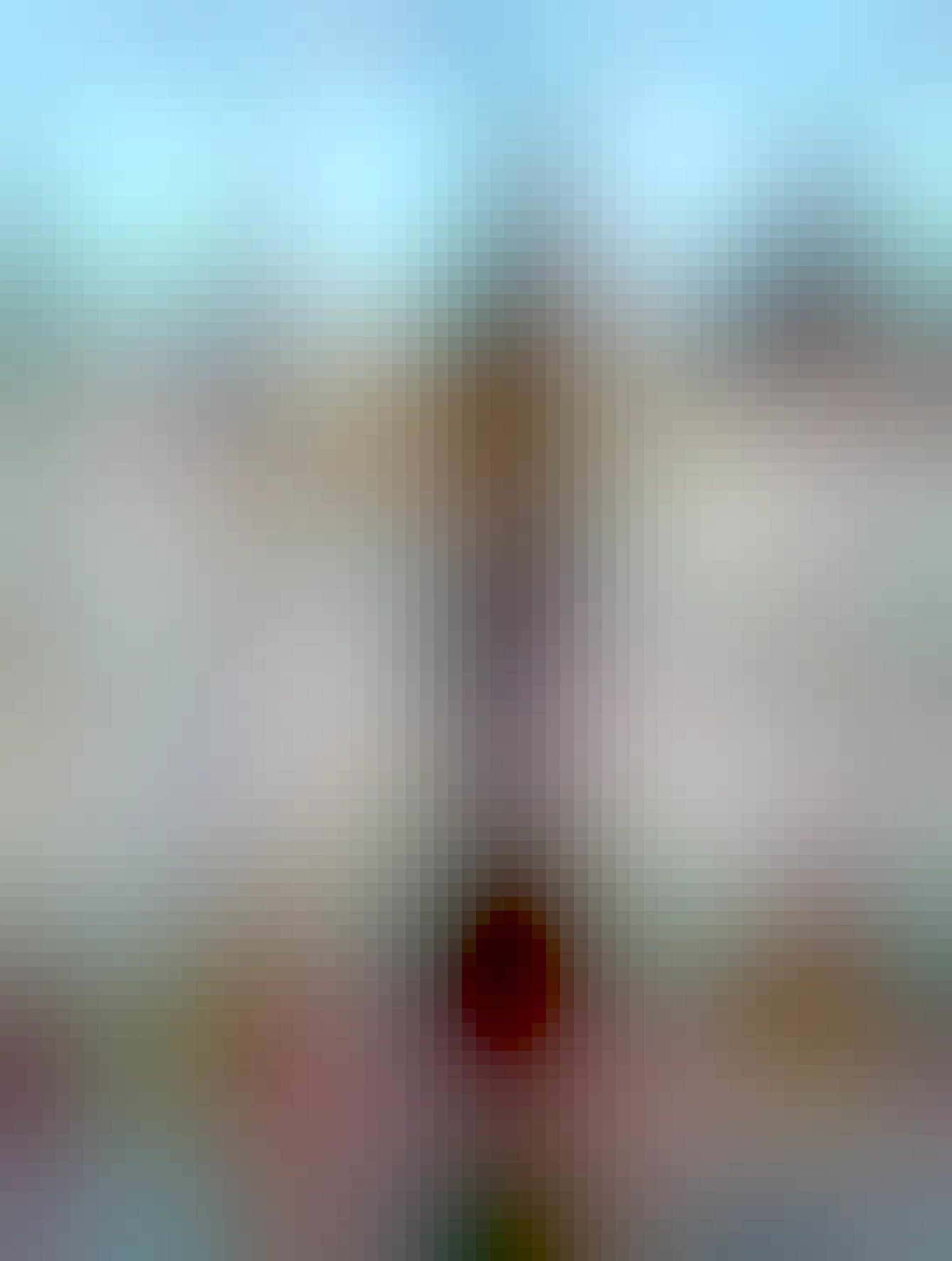 Pretty vertical sculptured fountain.