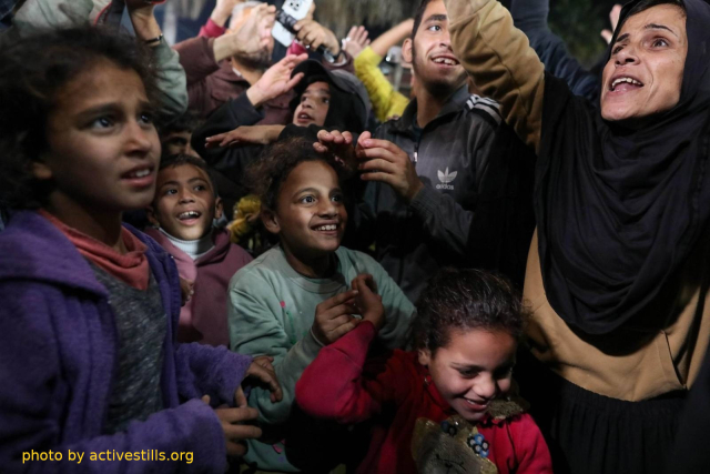 Gazans celebrating the announcement of the ceasefire agreement. Photo by activestills