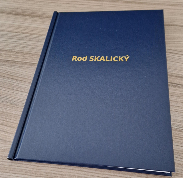 A blue book in 4 format with hard cover. The title in gold says "Rod Skalický".