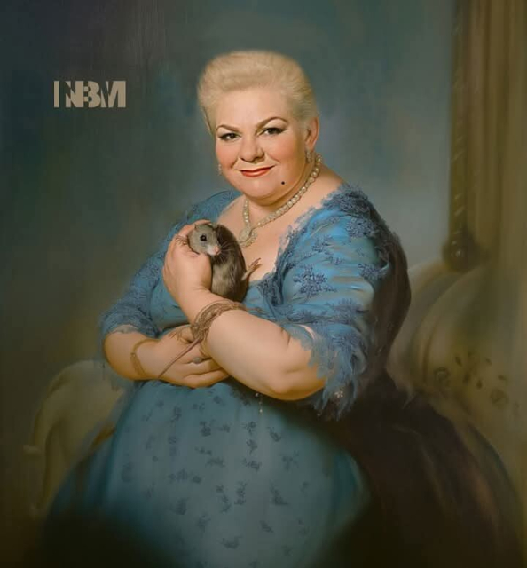 Pintura de estilo barroco. Se ve una mujer madura gorda y rubia, de pelo corto con un vestido azul con brocados. La mujer trae un collar de perlas, anillos y pulseras grandes.
La rubia sonrie mientras oprime una rata contra su voluminoso pecho.