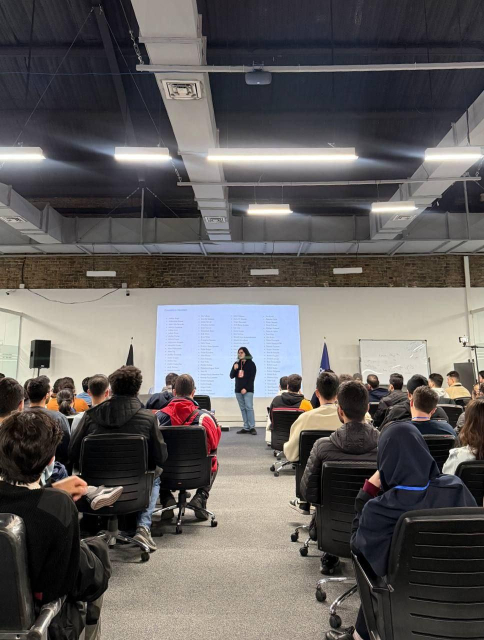 My presentation at Tehlug (showing the Gnome Foundation members list)