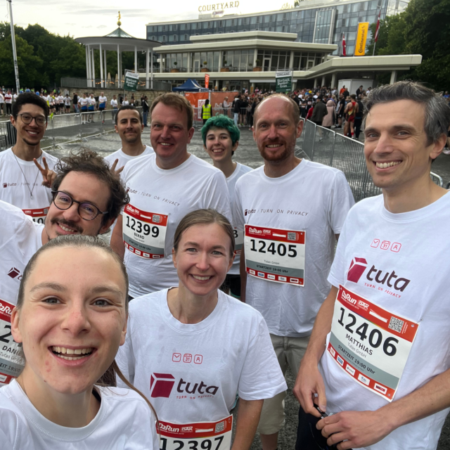 Tuta Team before running around the Maschsee