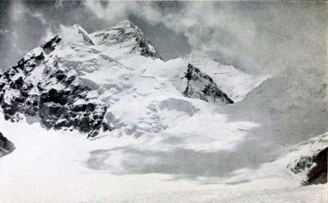 Black and white photograph of Everest and Changtse "from 
page 219 of Howard-Bury, C. K. (1922). Mount Everest the 
Reconnaissance, 1921 (1 ed.). New York, Longman & Green.
Howard-Bury (15 August 1881 – 20 September 1963)" - from Picyrl