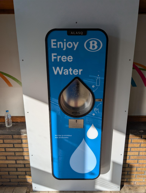 Enjoy free water tap in station
