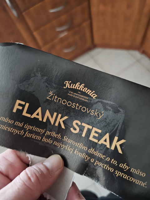 etiketa stejku.. Kukkonia Žitnoostrovský Flank steak