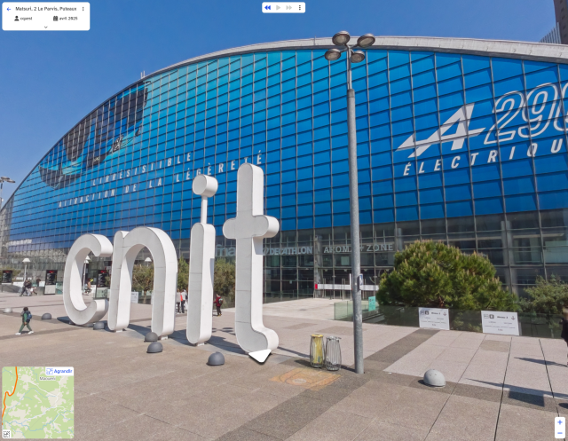 Photo du CNIT publiée sur Panoramax
