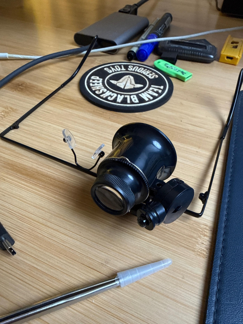 clock loupe
