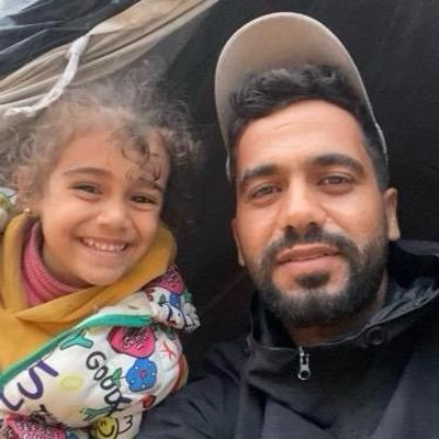 Mahmood, un ingénieur logiciel Gazaoui, et sa fille.