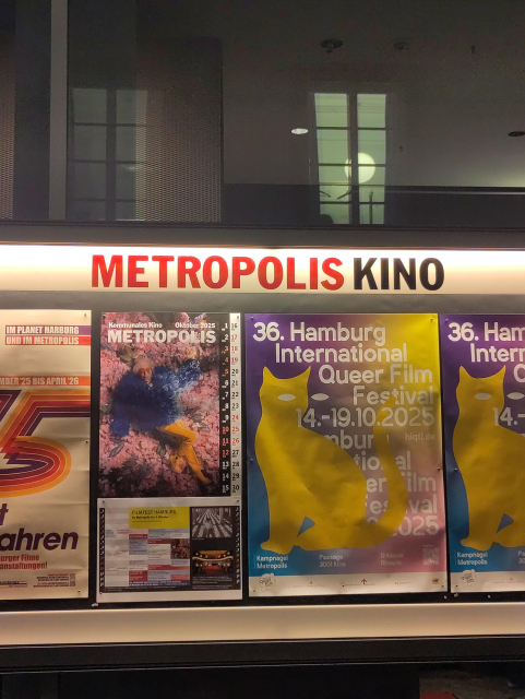 Metropolis Kino. Gezeigt sind Plakate vom Hamburg International Queer Film Festival.