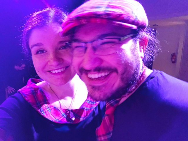 Já a Áňa se tartanovými doplňky a se šťastnými výrazy. 