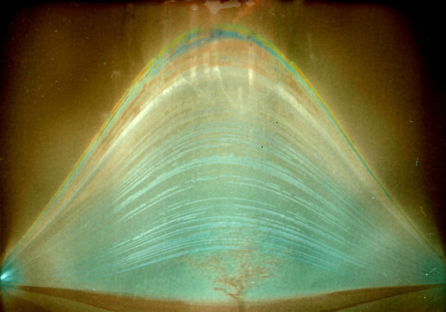 solarografie, přesný jih, celá parabola. jen vršek rozmazán kvůli vodě.