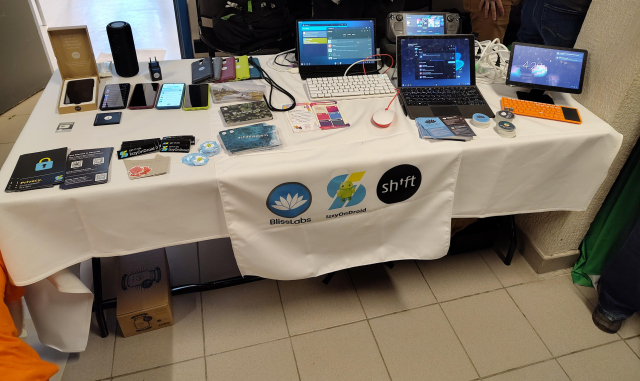 The shared FOSDEM booth for IzzyOnDroid, SHIFTphone and BlissLabs